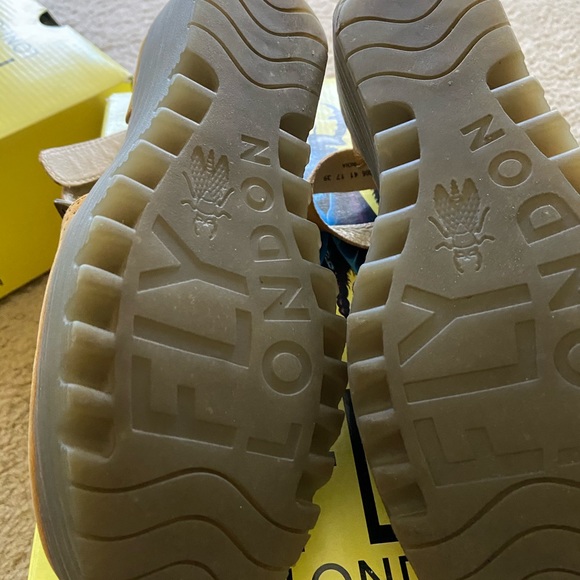 Fly London wedge sandals - Picture 2 of 5